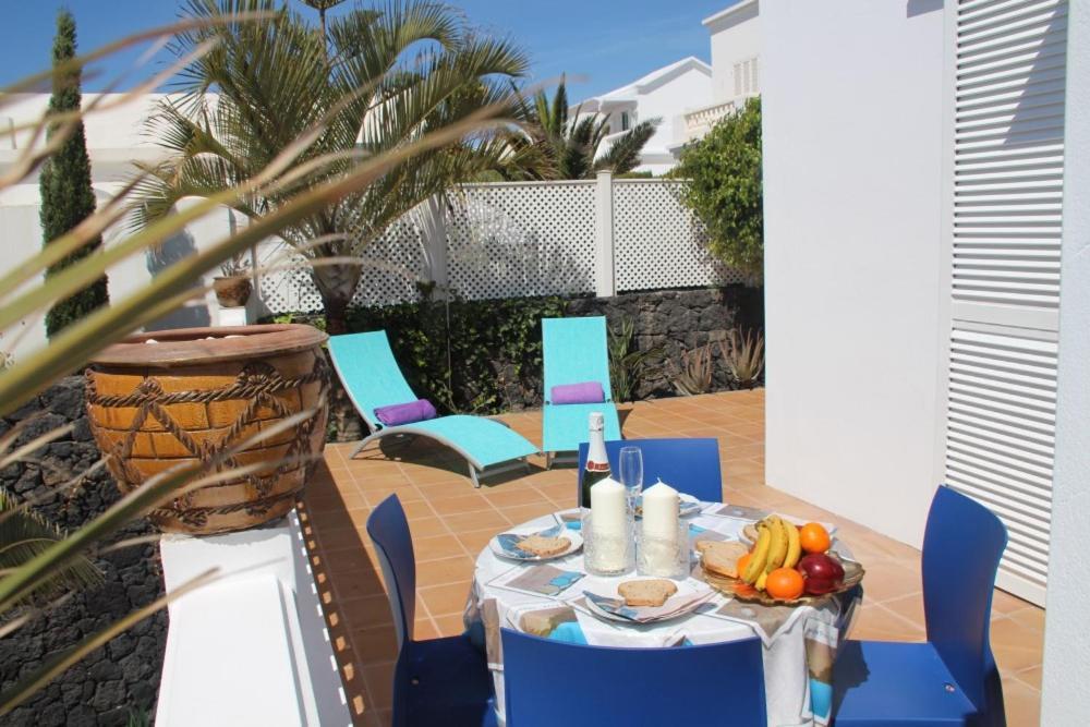 Apartments Gina Y Vista Oceano Puerto del Carmen  Buitenkant foto
