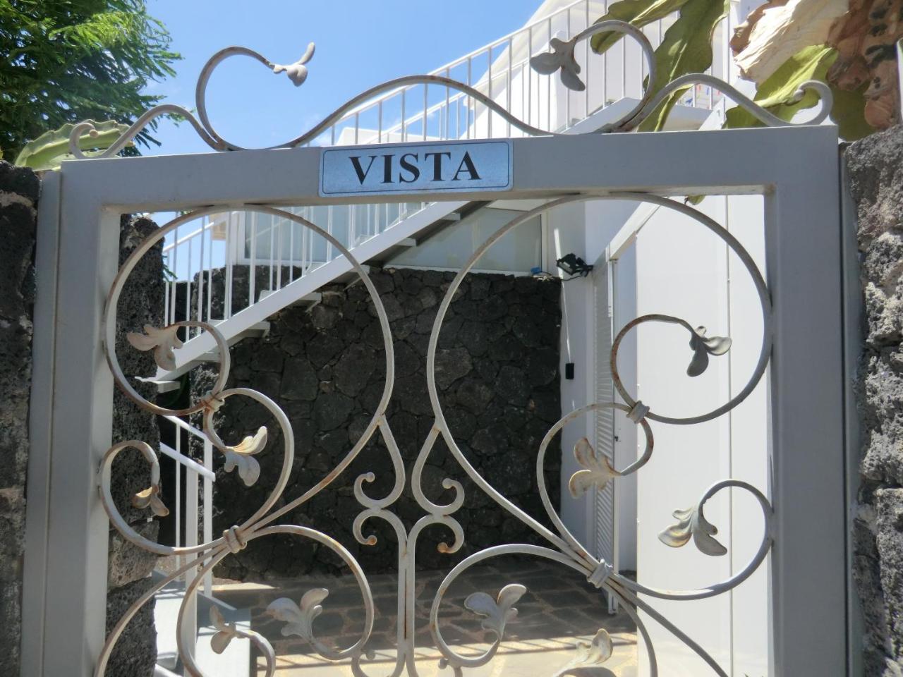 Apartments Gina Y Vista Oceano Puerto del Carmen  Buitenkant foto